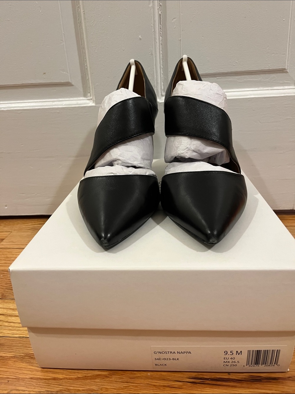 Calvin Klein Black Pointed Leather Women’s Pumps